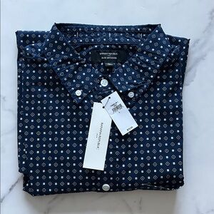 NWT! Size L | 100% Organic Cotton | Slim-Fit Softwash Cotton Shirt